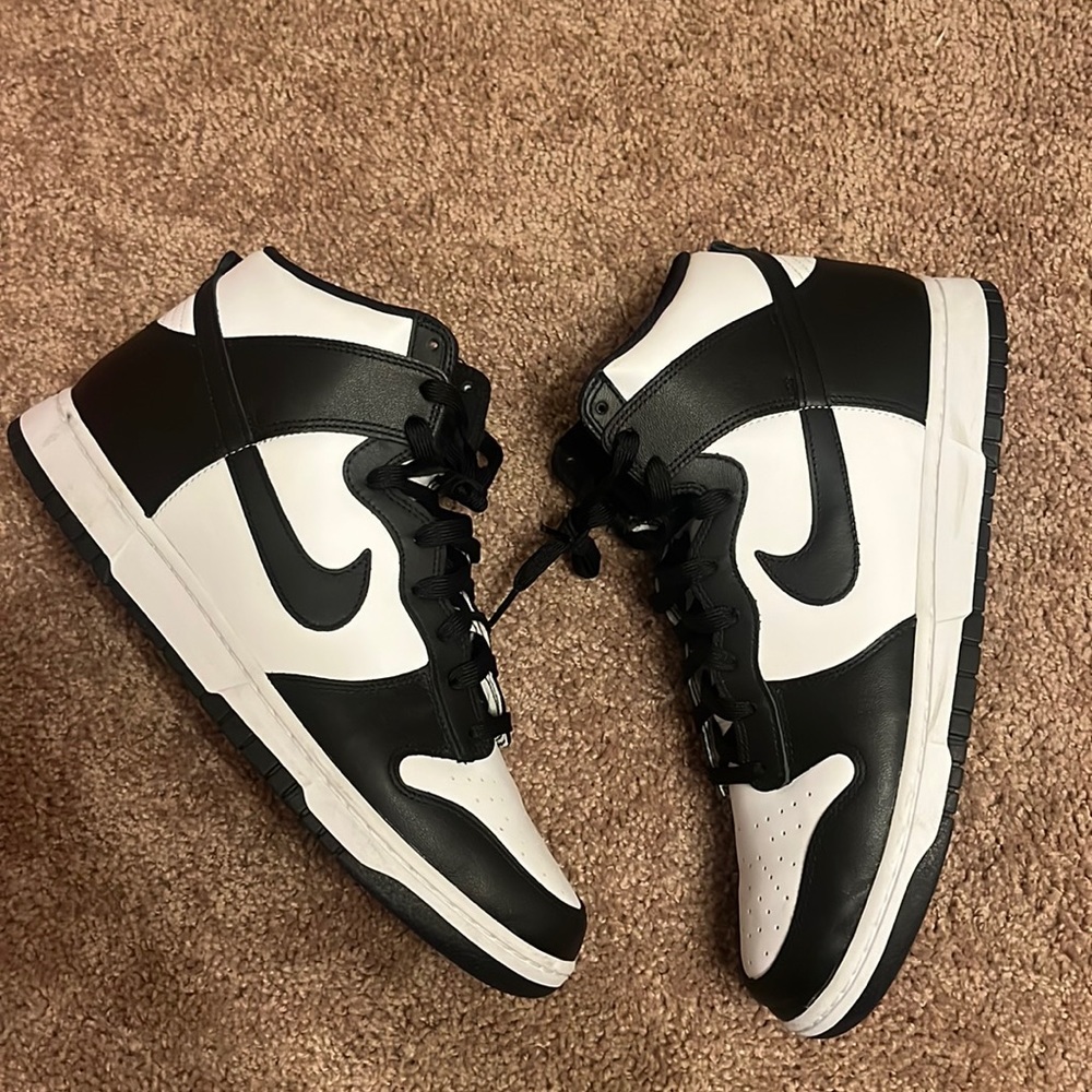 Dunk high size 13 used one time.
